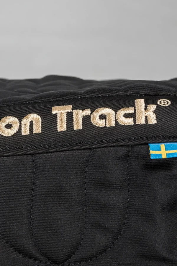 backontrack Back on Track Deep Nights Jumping Saddle Pad* Ponni Sjabrak | Allround- Og Sprangsjabraker
