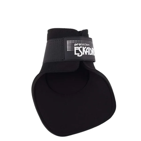 eskadron Protection Special bakbeinsbelegg* Bakbeinsbelegg Og Stryksokker