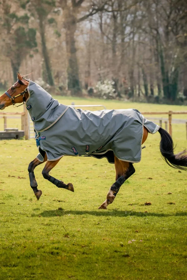 horseware Amigo Bravo 12 Plus Bundle Utedekken 50g, med 2 underdekken* Regndekken