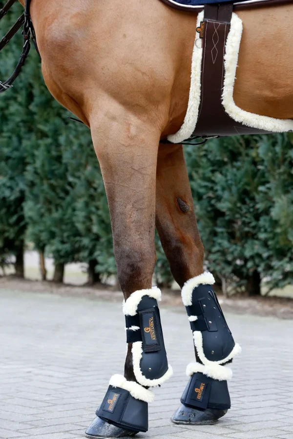 kentucky Horsewear saueskinnsgjord med mageplate* Gjorder