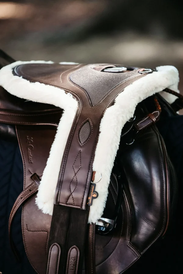 kentucky Horsewear Stud Special gjord med saueskinn* Gjorder